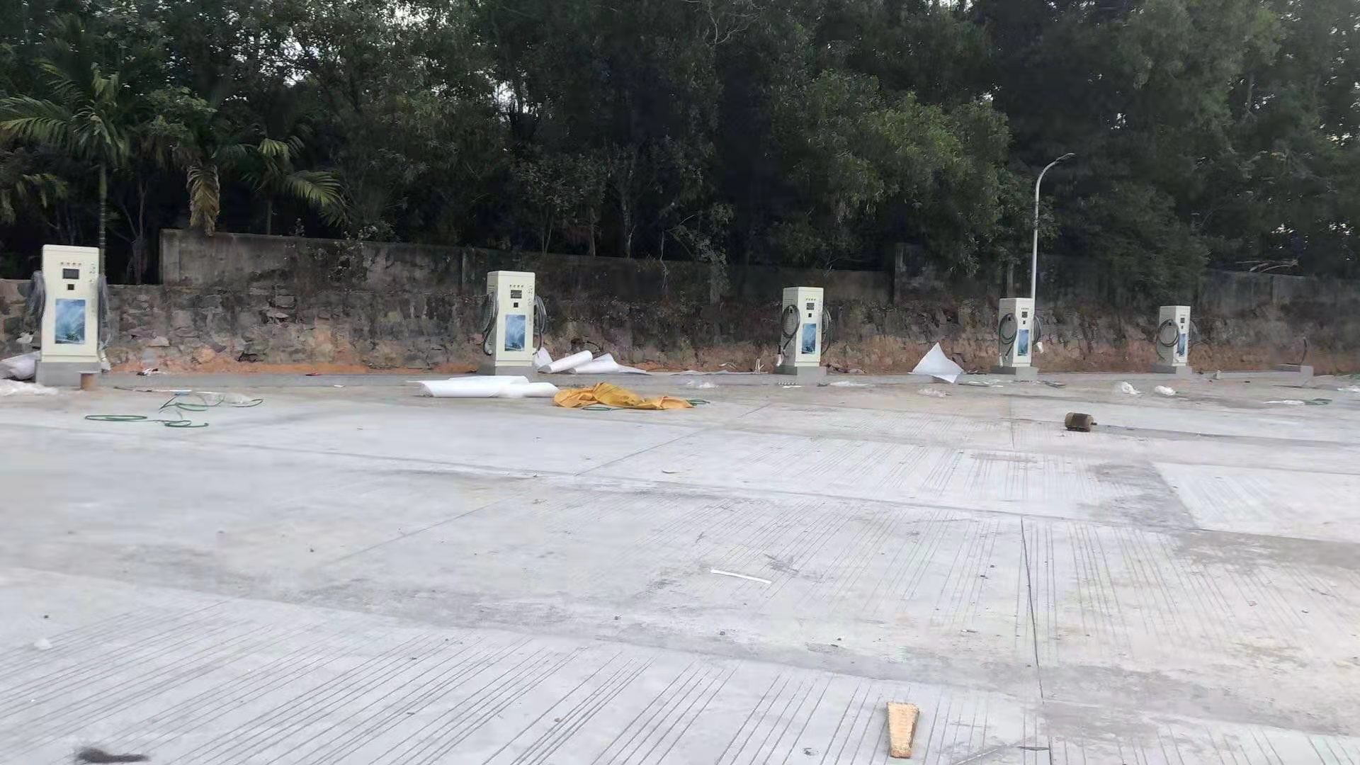海口捷速達充電站